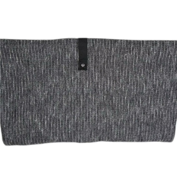Lululemon Vinyasa Scarf - Black Gray Heathered Herringbone - Picture 10 of 11